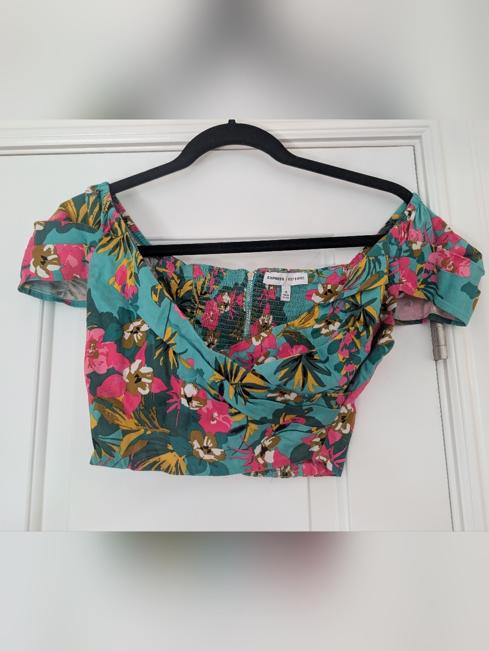 Floral Off-the-Shoulder Going Out Crop Top